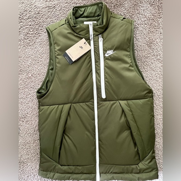 NEW with tags - Nike Therma-Fit Vest - Picture 1 of 3